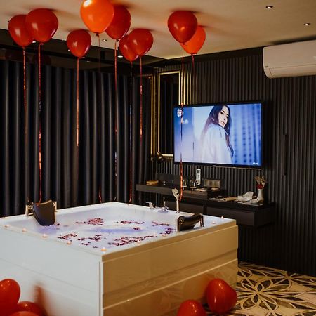 Quala Hotels & Lounge أكساراي المظهر الخارجي الصورة