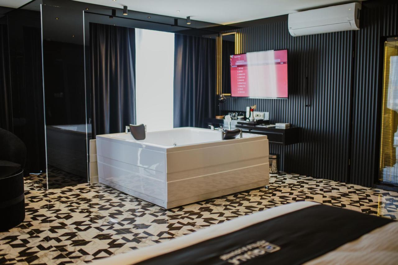 Quala Hotels & Lounge أكساراي المظهر الخارجي الصورة