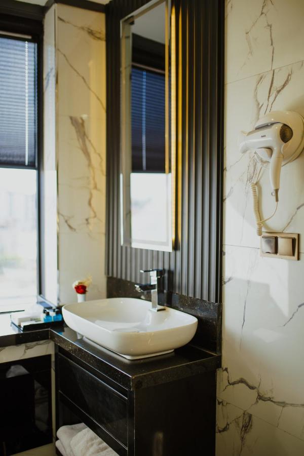 Quala Hotels & Lounge أكساراي المظهر الخارجي الصورة
